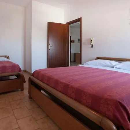 Daire Per Vacanze Fiore Bazzarelli Srl