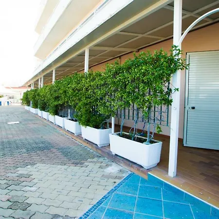 Per Vacanze Fiore Bazzarelli Srl Daire *